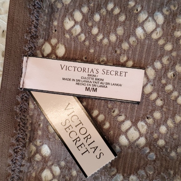 Victoria secret bikini panties - Picture 3 of 5